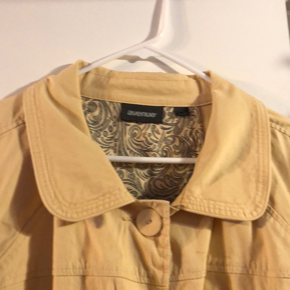 Golden jacket - Picture 3 of 6